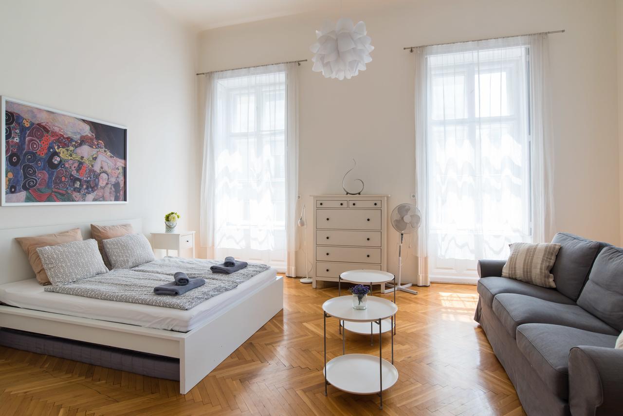 Broadway Apartment Budapest Exterior photo